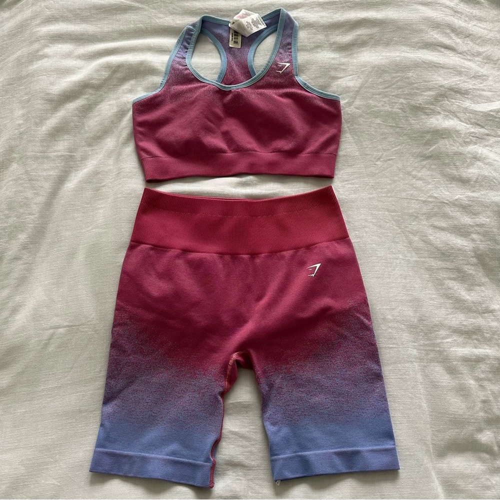 Gymshark Adapt Ombré seamless Sports Bra and Shorts - Medium
